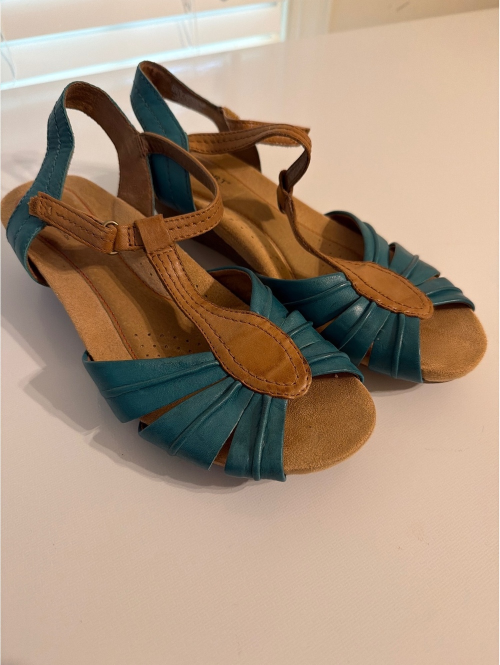 Rockport Women's Teal and Tan Leather Wedge Sandals